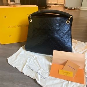 Louis Vuitton Black Artsy